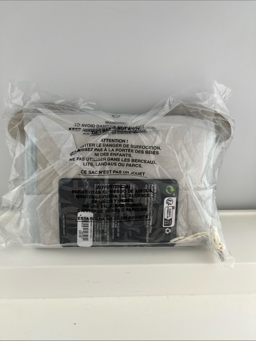 Loungefly Dumbo Zip-Around Wallet Brand New in Packaging - Picture 5 of 5